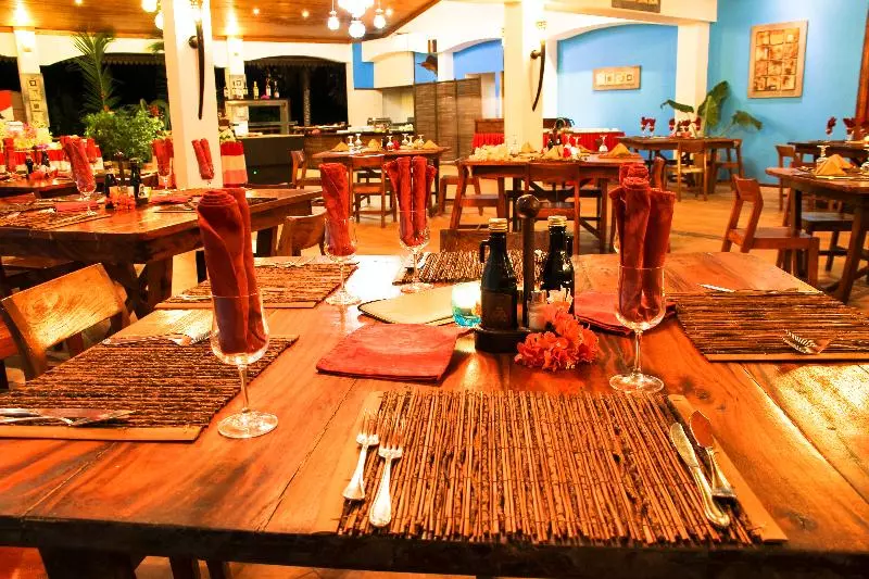 هتل Cote D'or Lodge