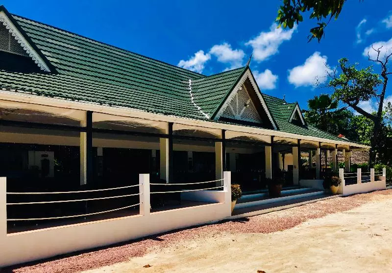 هتل Cote D'or Lodge