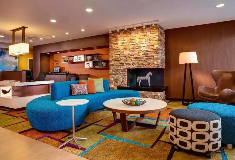 ホテル Fairfield Inn & Suites By Marriott Lincoln Southeast