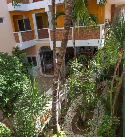 فندق Francis Arlene Adults Only