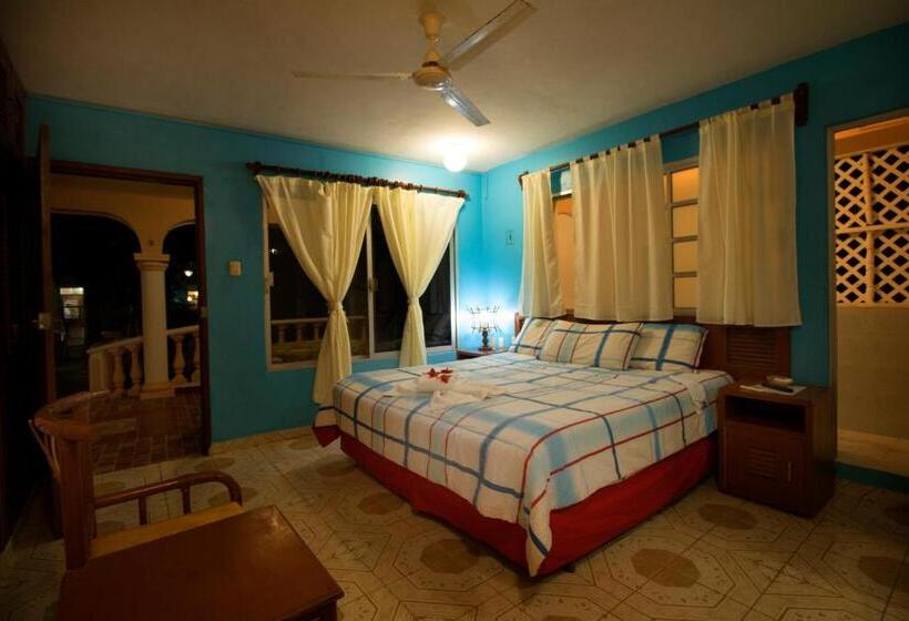 فندق Francis Arlene Adults Only