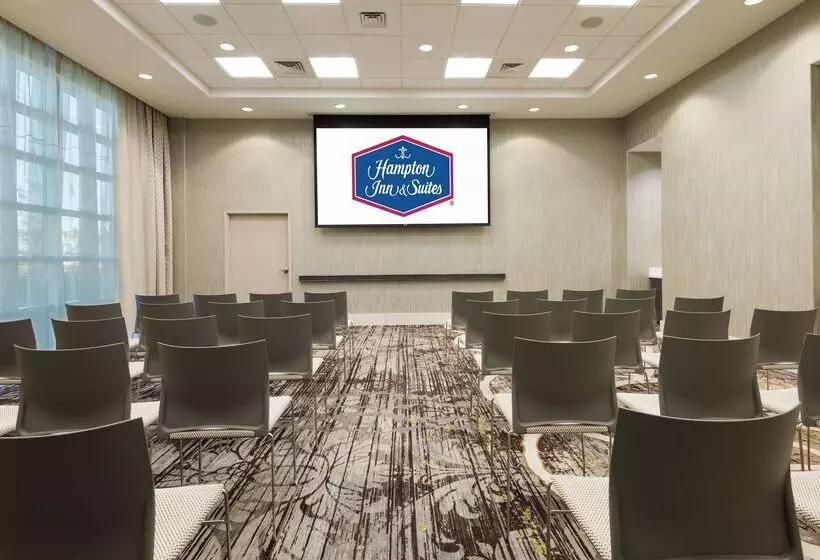 ホテル Hampton Inn & Suites Tampa Airport Avion Park Westshore