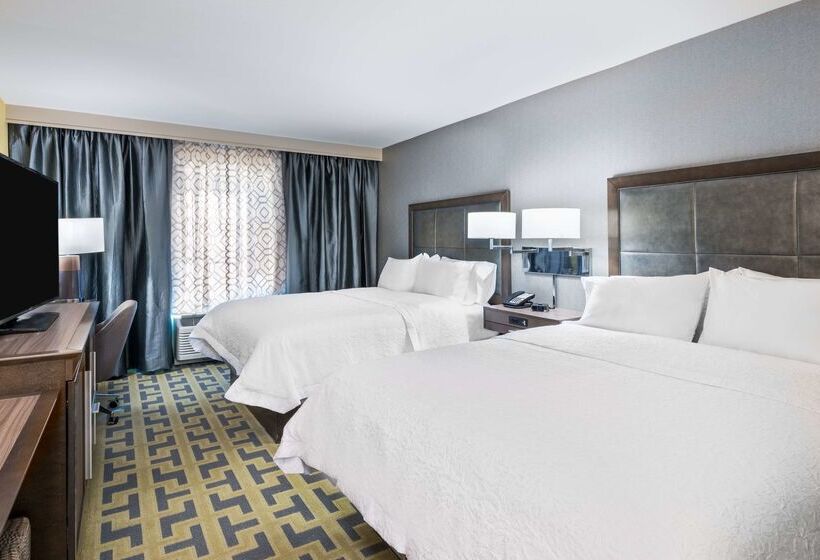 هتل Hampton Inn & Suites Tampa Airport Avion Park Westshore