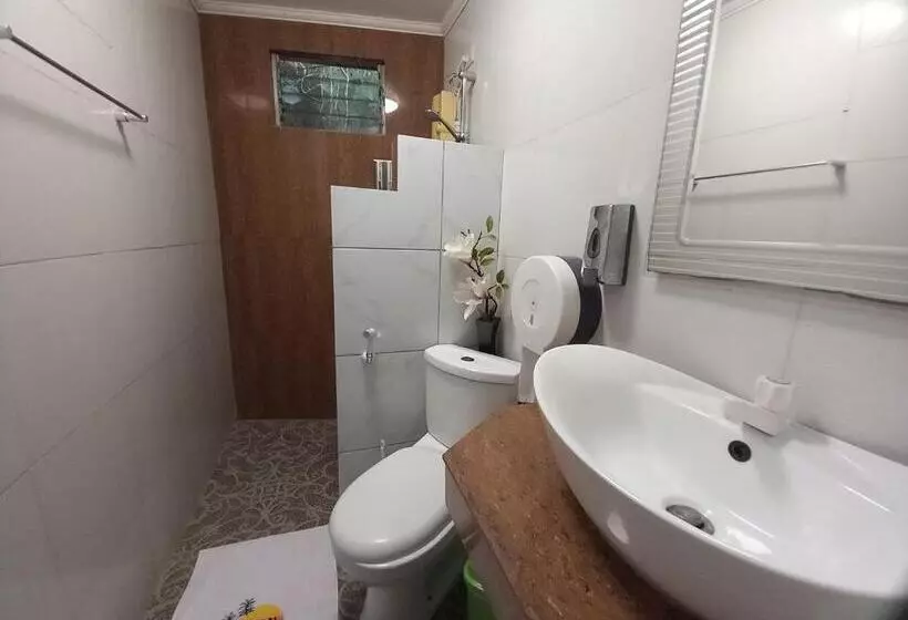 ホテル Malapascua Garden Resort