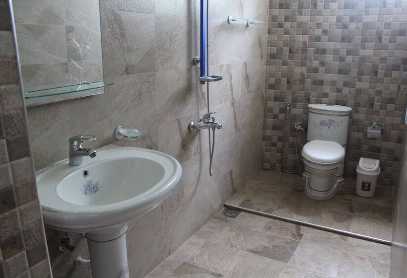 فندق New Lion Palace