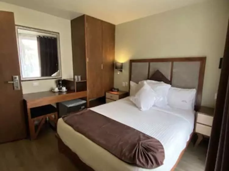 هتل Suites Lerma
