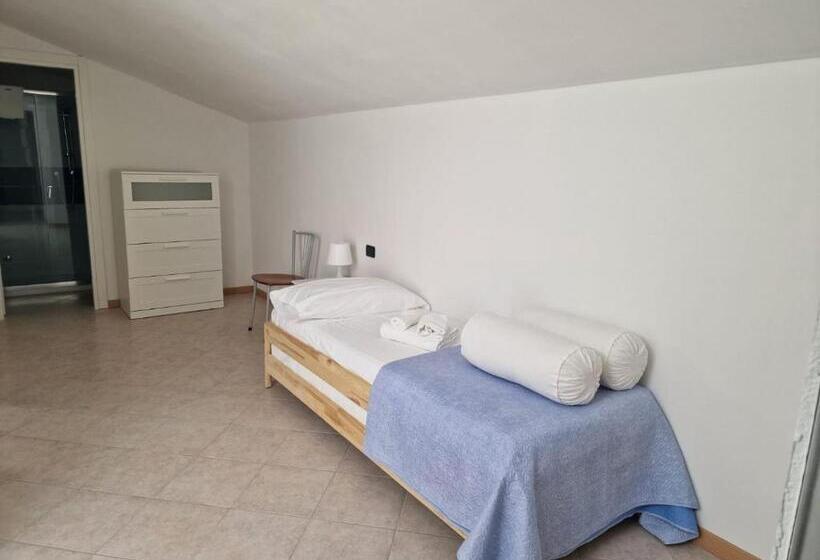 هتل Villa La Cavaliera