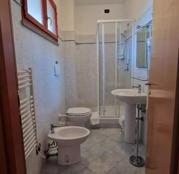 هتل Villa La Cavaliera