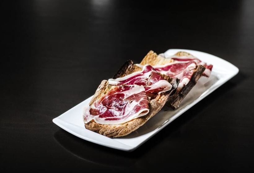 La Trobada Hotel Sport