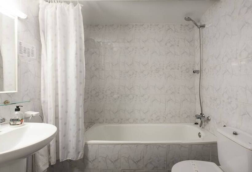 La Trobada Hotel Sport