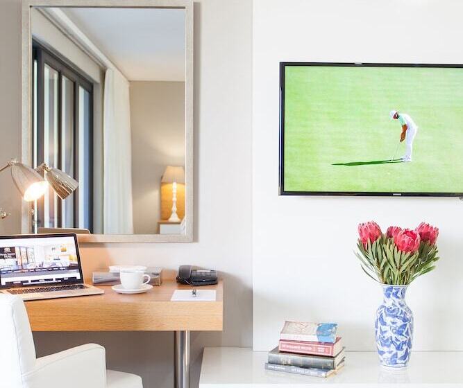 Pearl Valley Hotel By Mantis