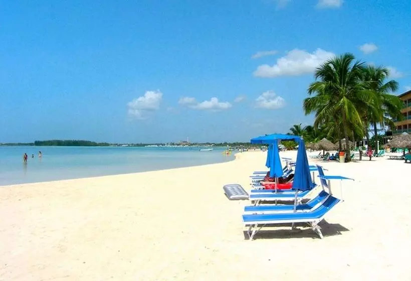 Rig Hostel Boca Chica Back Packer