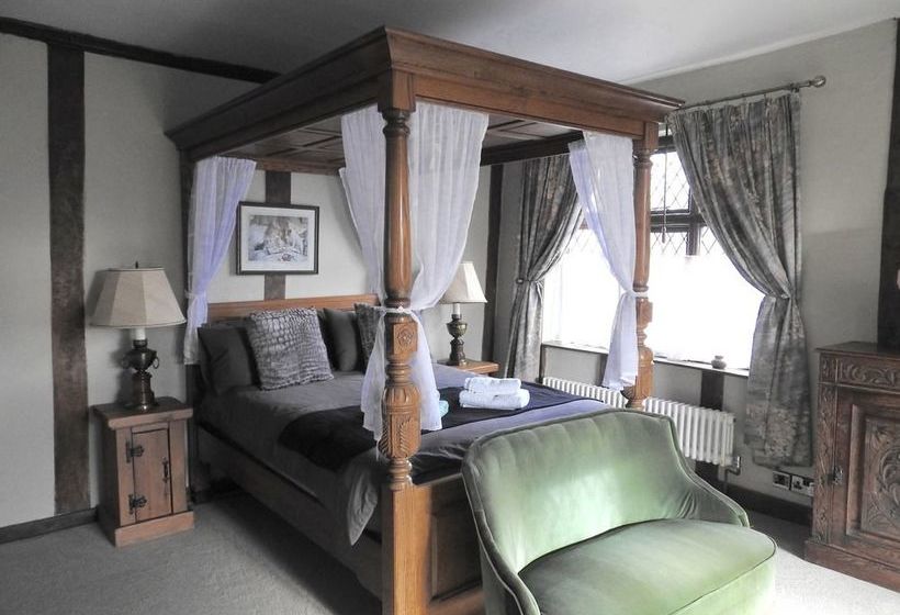 Taylour House   Edenbridge, Sleeps 10, Historic, Unique Yet Modern