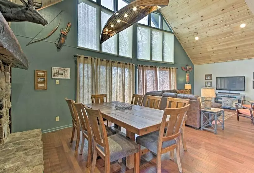 Camp Themed Sevierville Cabin W/ Hot Tub + Teepee!