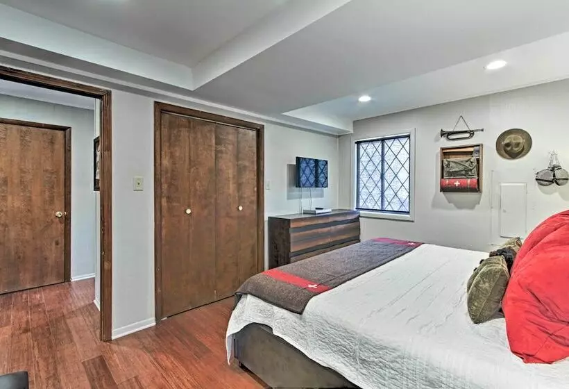 Camp Themed Sevierville Cabin W/ Hot Tub + Teepee!