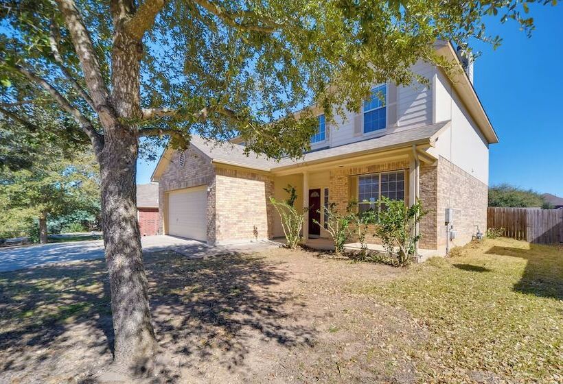 Centrally Located Kyle Home: Walk To Pool & Park!