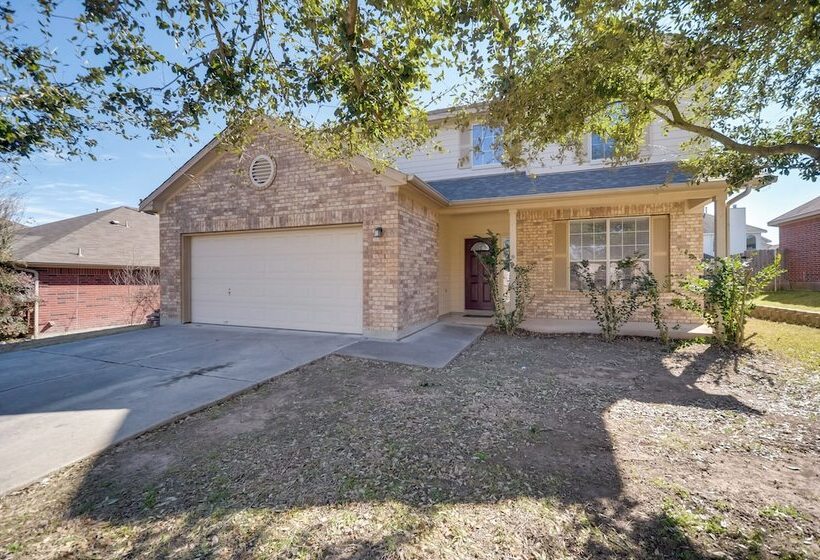 Centrally Located Kyle Home: Walk To Pool & Park!