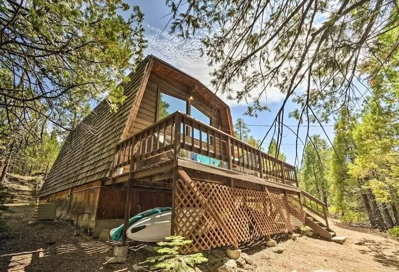 Charming Pinecrest Cabin W/ Private Deck