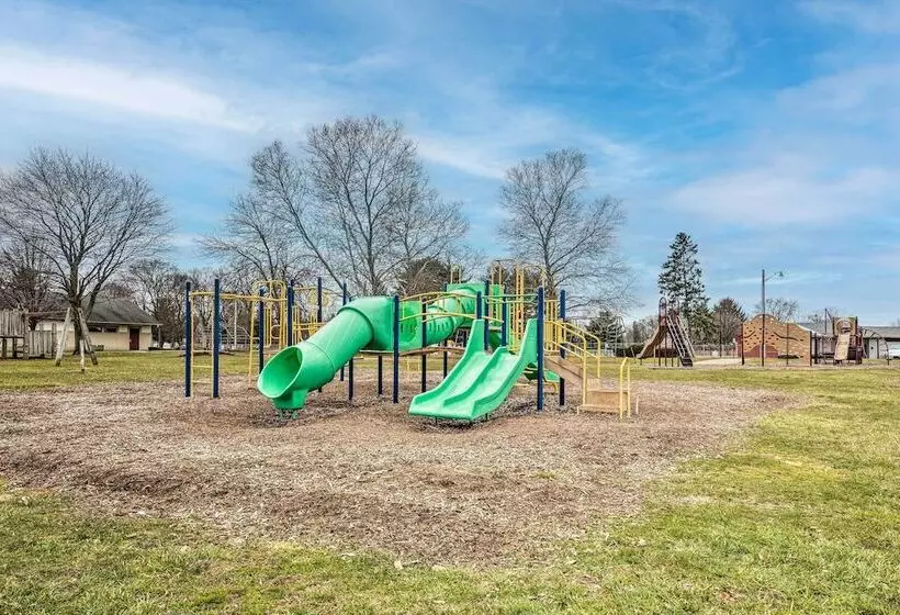 Charming Urbana Home Near Downtown!