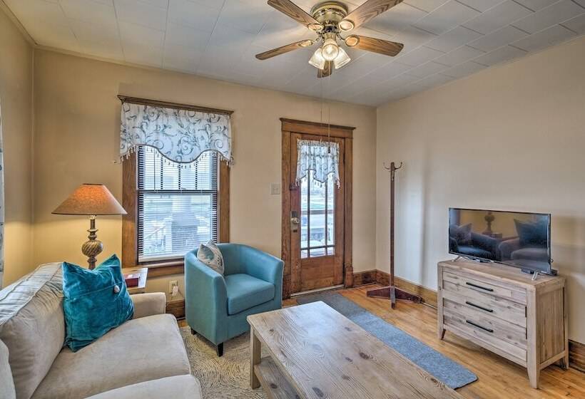 Charming Urbana Home Near Downtown!