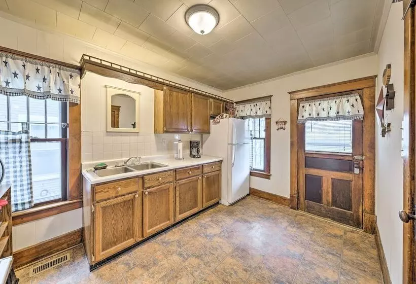 Charming Urbana Home Near Downtown!