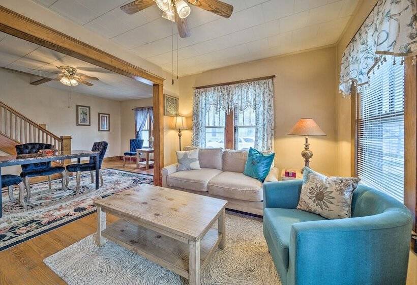 Charming Urbana Home Near Downtown!