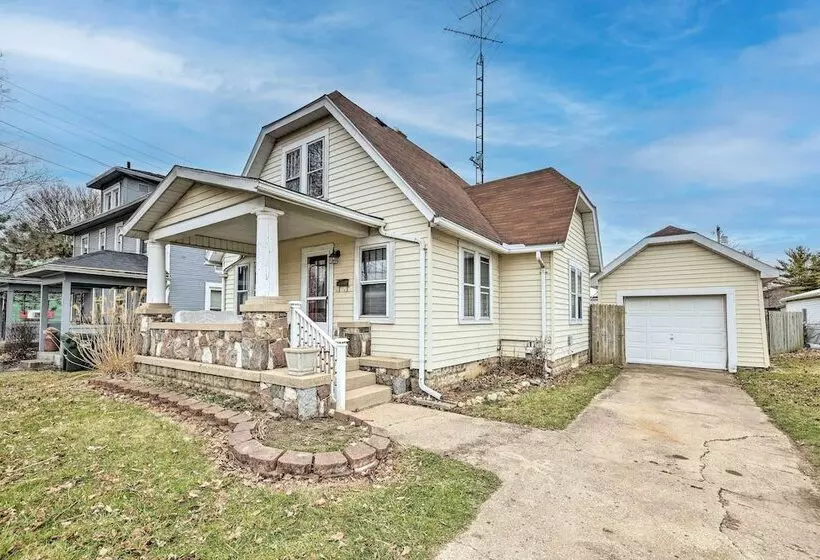 Charming Urbana Home Near Downtown!