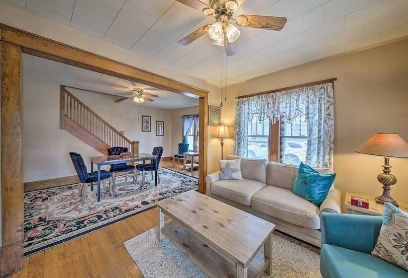 Charming Urbana Home Near Downtown!