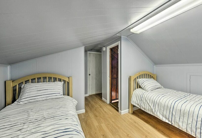 Coastal Brigantine Cottage: Walk To Beaches