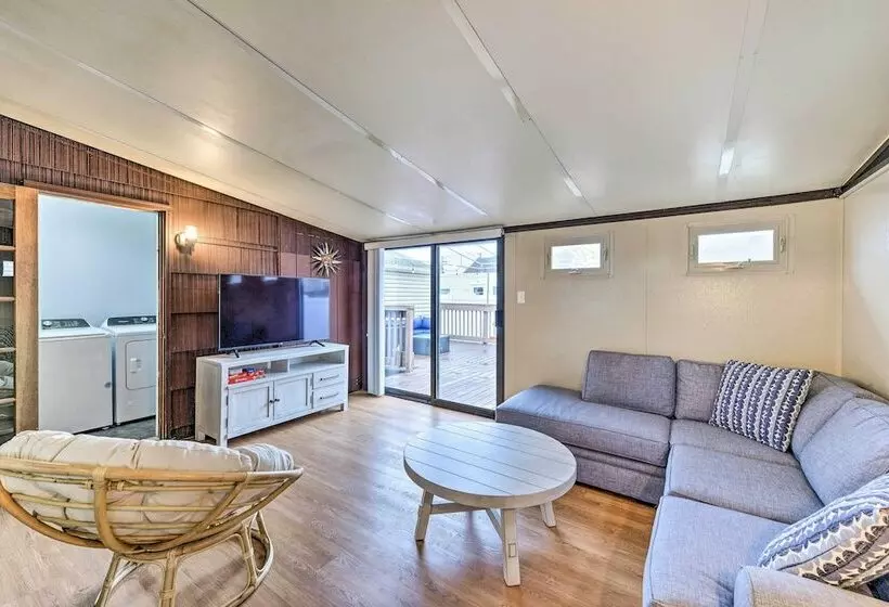 Coastal Brigantine Cottage: Walk To Beaches