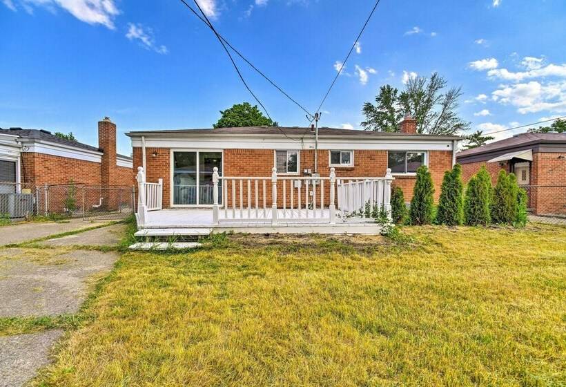 Cozy Center Line Home W/ Fenced Yard & Office