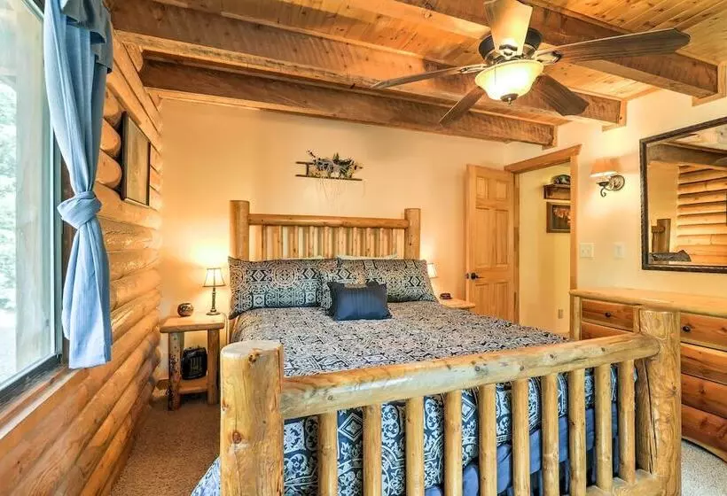 Cozy Utah Cabin W/ Deck & Fire Pit!