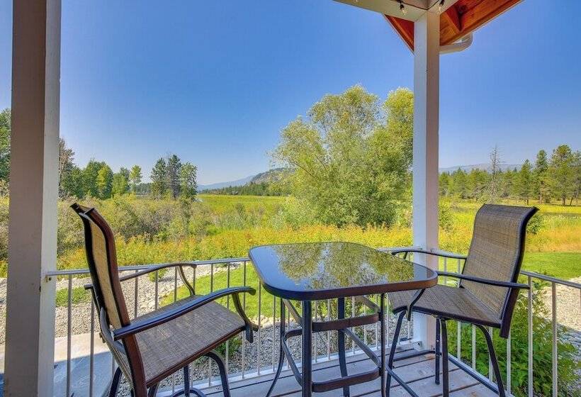 Dover Vacation Rental: Walk To Lake Pend!