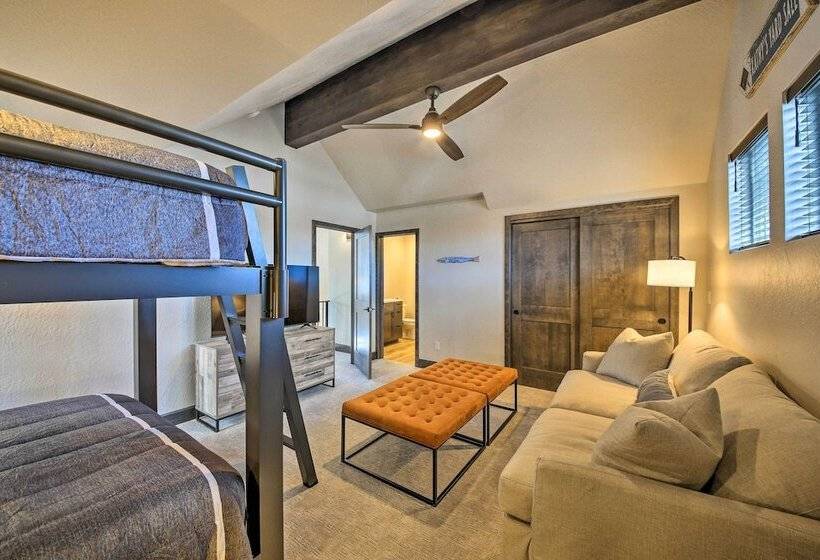 Dover Vacation Rental: Walk To Lake Pend!