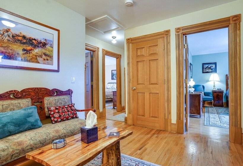 Dragons Roost  Cabin W/ Sangre De Cristo Views!