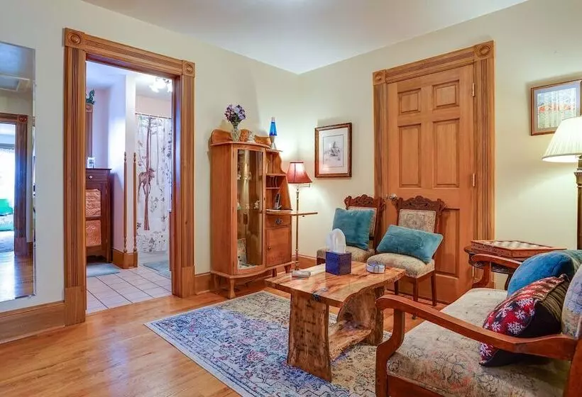 Dragons Roost  Cabin W/ Sangre De Cristo Views!