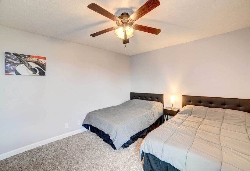 Family Friendly Clarksville Vacation Rental!