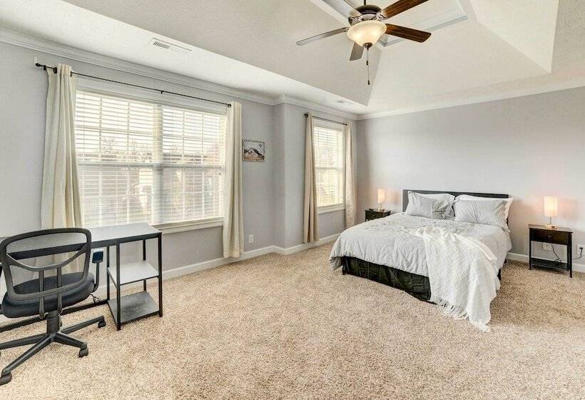 Family Friendly Clarksville Vacation Rental!