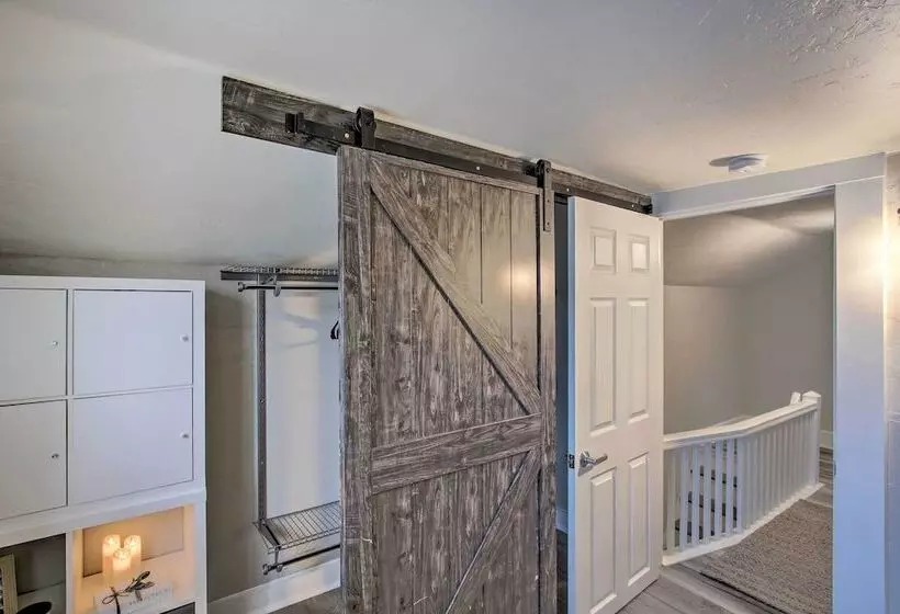 Family Friendly House: Walk To Lake Michigan!