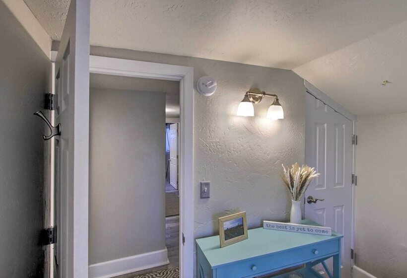 Family Friendly House: Walk To Lake Michigan!