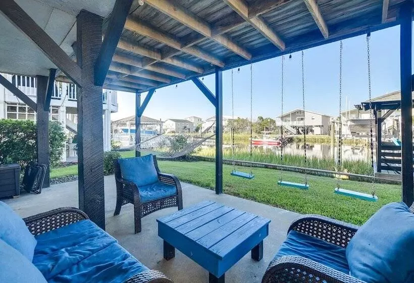 Gorgeous Oib Escape W/ Dock & Canal View!