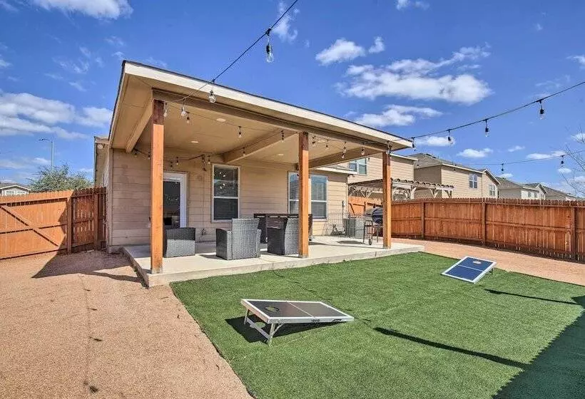 San Antonio Home W/ Patio + Grill Near Seaworld!
