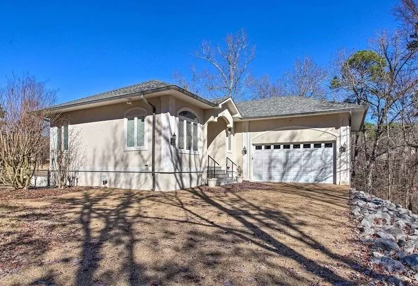 Hot Springs Village Home On Golf Course!