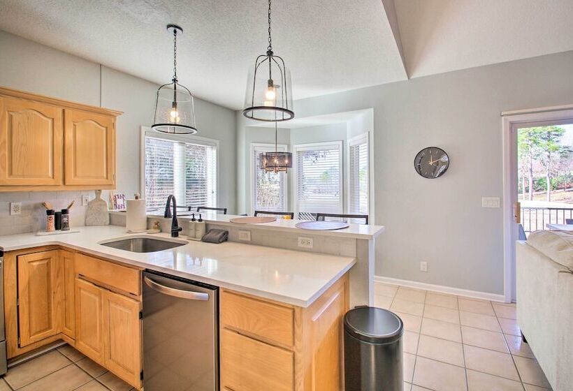 Hot Springs Village Home On Golf Course!