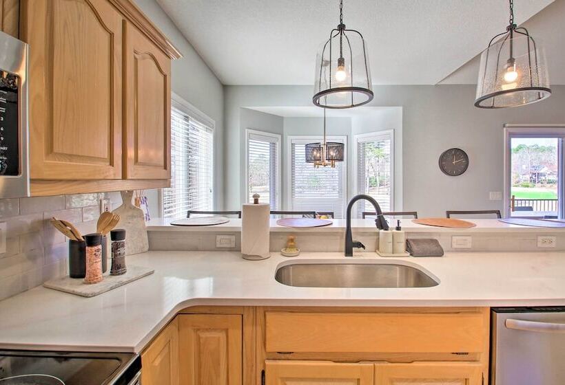 Hot Springs Village Home On Golf Course!