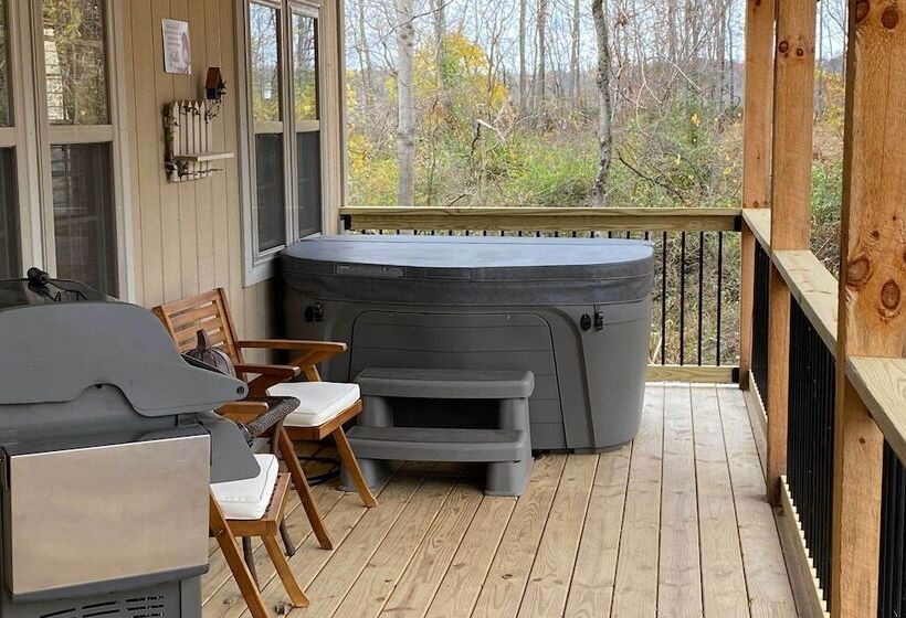 Idyllic Cabin In The Heart Of Hocking Hills