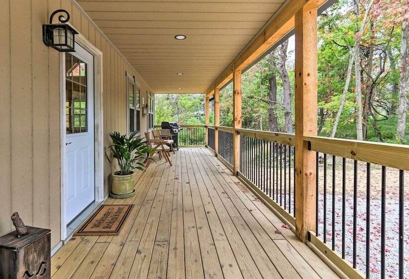 Idyllic Cabin In The Heart Of Hocking Hills