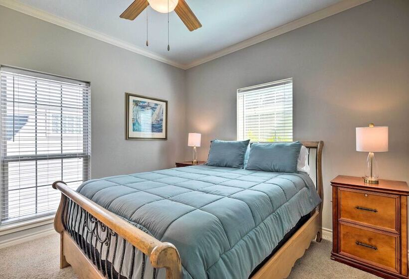 Lake Livingston Retreat W/ Boat Dock & Slip!