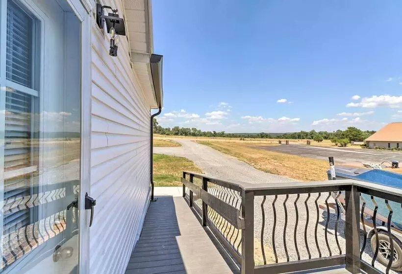 Lakeview Edgemont Escape W/ Fire Pit + Grill!