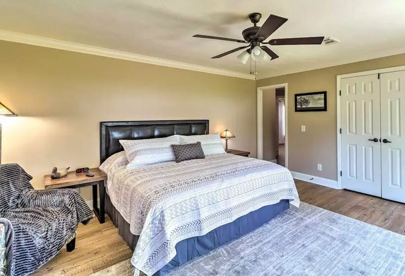 Lakeview Edgemont Escape W/ Fire Pit + Grill!